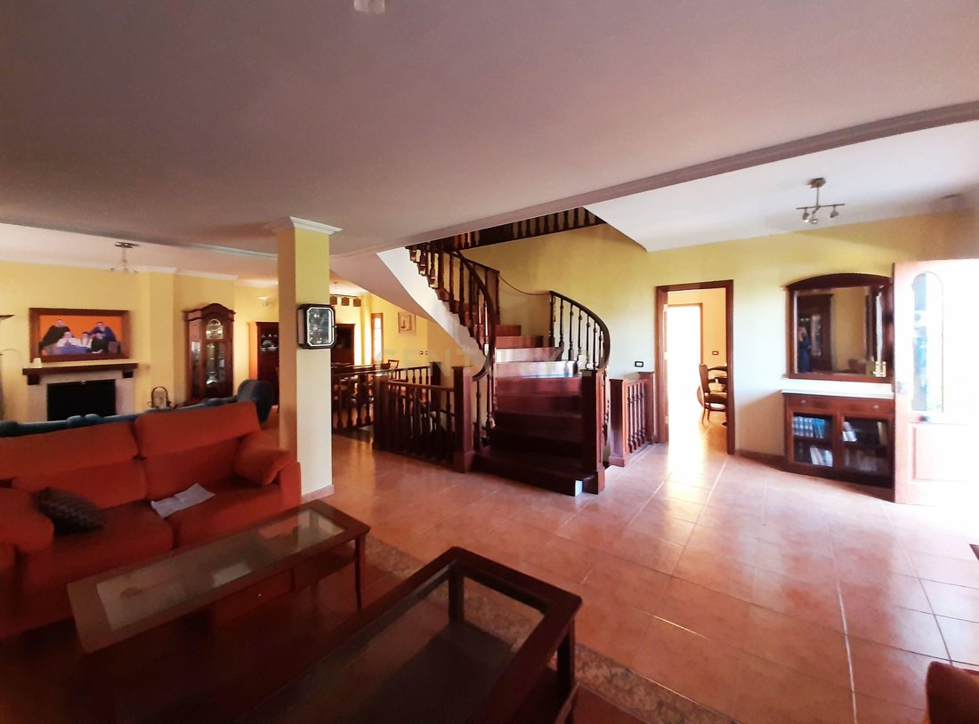 Villa in Arucas, Canary Islands, Spain 1 - 15130352