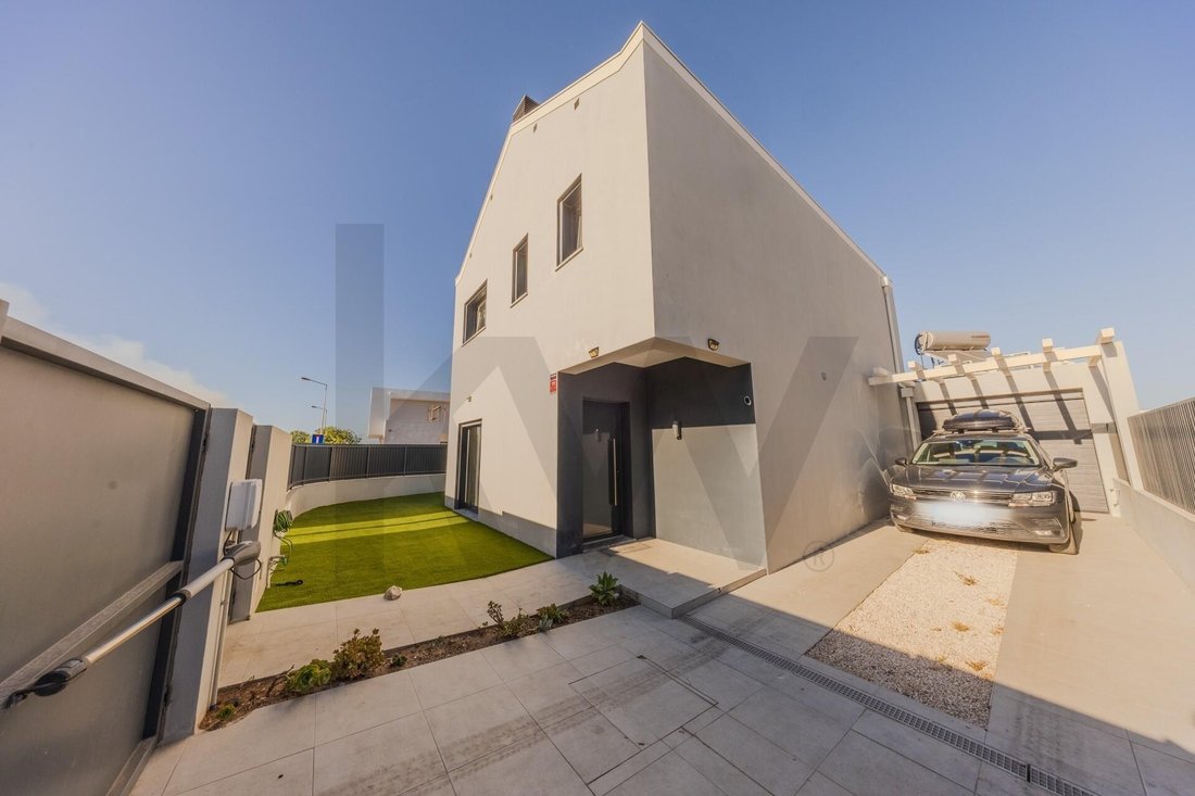 Townhouse in Sao Domingos de Rana, Lisbon, Portugal 4 - 16413019