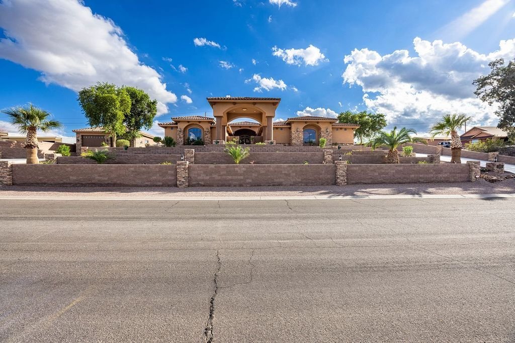 House in Bullhead City, Arizona, United States 1 - 16408455