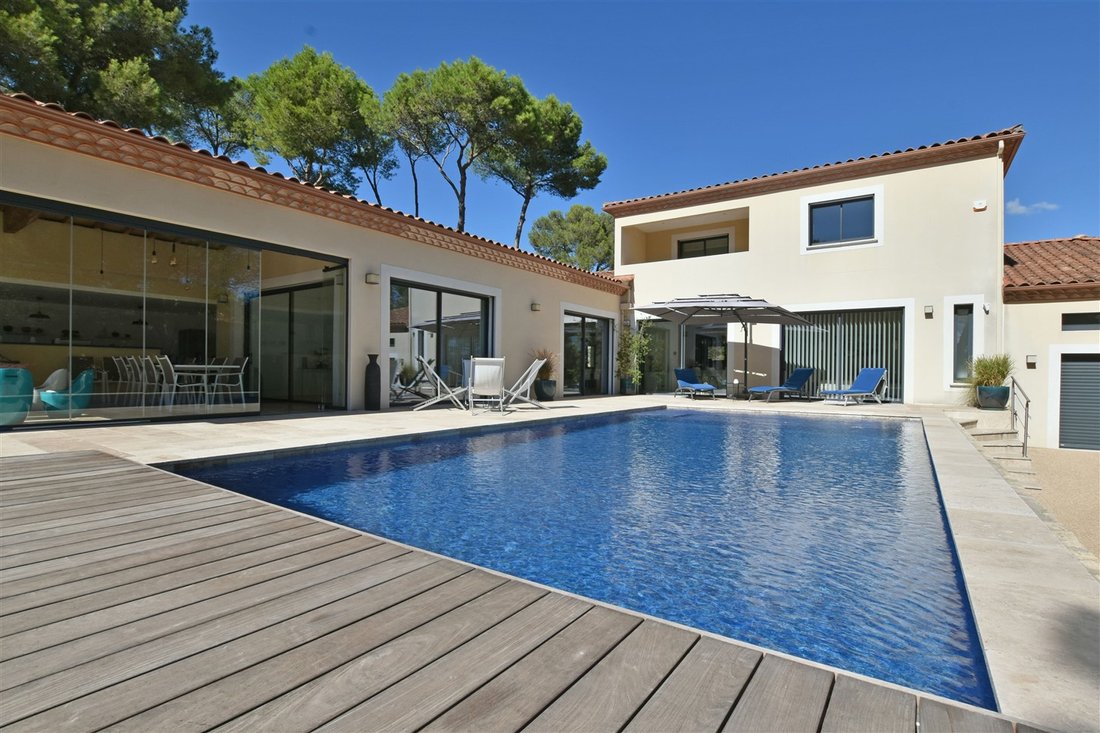Villa in Nages-et-Solorgues, Occitania, France 2 - 16409819