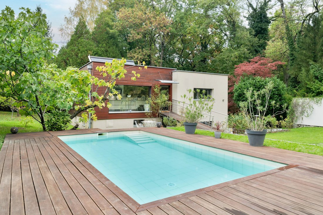 A Green Haven In The Heart Of Grand Lancy