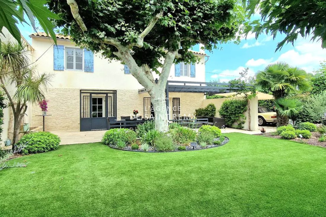Villa in Châteaurenard, Provence-Alpes-Côte d'Azur, France 1 - 16411291