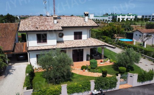 House in Gatteo a Mare, Emilia-Romagna, Italy 1