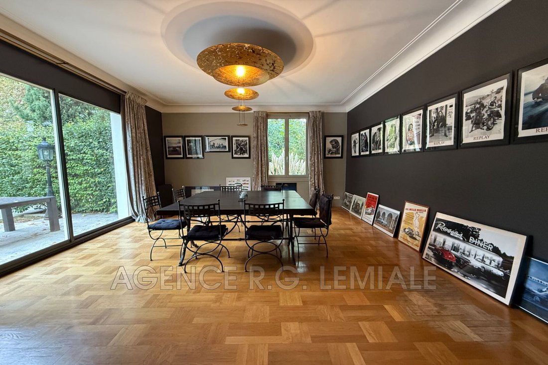 Villa in Charlemagne, Maisons-Laffitte, France 5 - 15993920