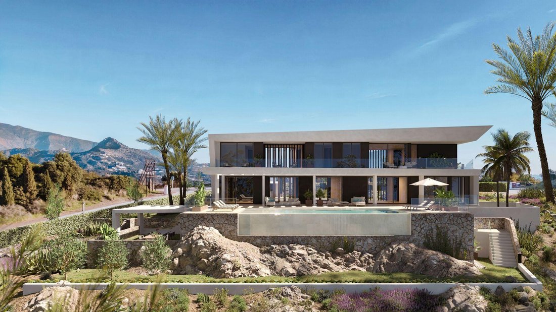 Villa in Estepona, Andalusia, Spain 2 - 16411652