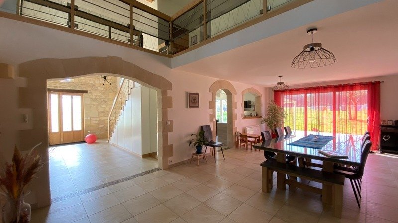 House in Saint-Christoly-de-Blaye, Nouvelle-Aquitaine, France 2 - 16411513