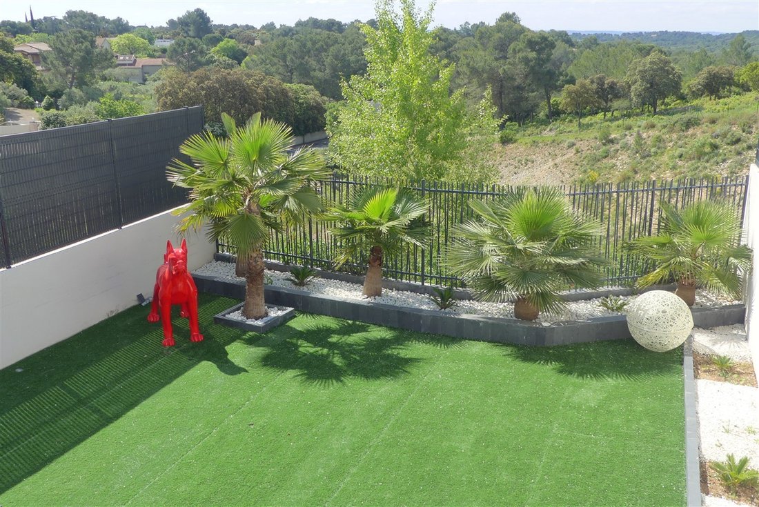 Villa in Arènes, Nimes, France 2 - 16409595