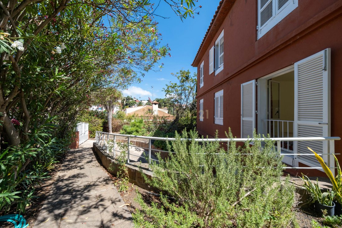 Villa in Tafira Alta, Las Palmas de Gran Canaria, Canary Islands 4 - 14795618