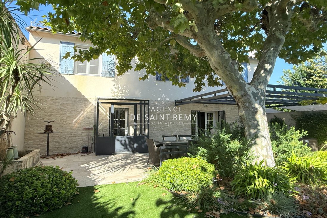 Villa in Châteaurenard, Provence-Alpes-Côte d'Azur, France 2 - 16411291