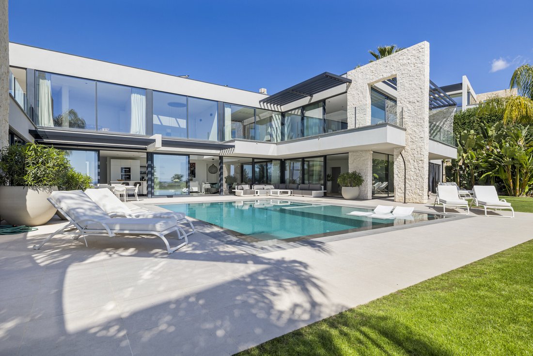Villa in Benahavis, Andalusia, Spain 2 - 16413589