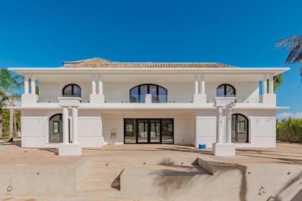Villa in Sotogrande, San Roque, Andalusia 2 - 16413573