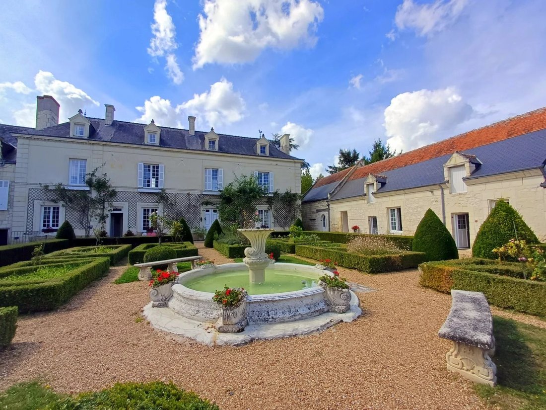 House in Chinon, Centre-Val de Loire, France 5 - 16411286