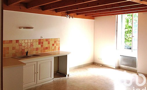 Castle for Sale in Barbezieux-Saint-Hilaire, Nouvelle-Aquitaine, France