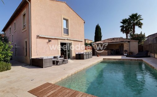 Castle for Sale in Istres, Provence-Alpes-Côte d'Azur, France