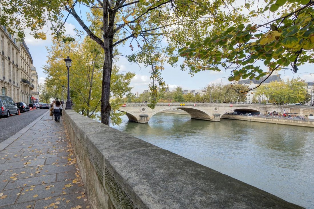 Apartment in Île Saint Louis, Paris 4e Arrondissement, Paris 1 - 16409748