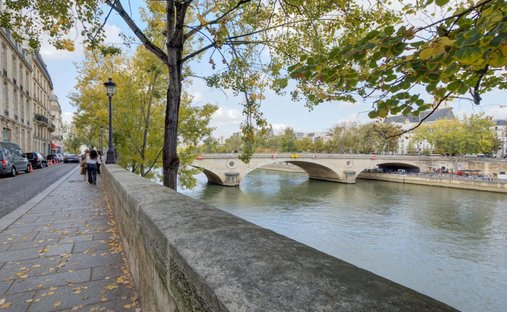 Apartment in Île Saint Louis, Paris 4e Arrondissement, Paris 1