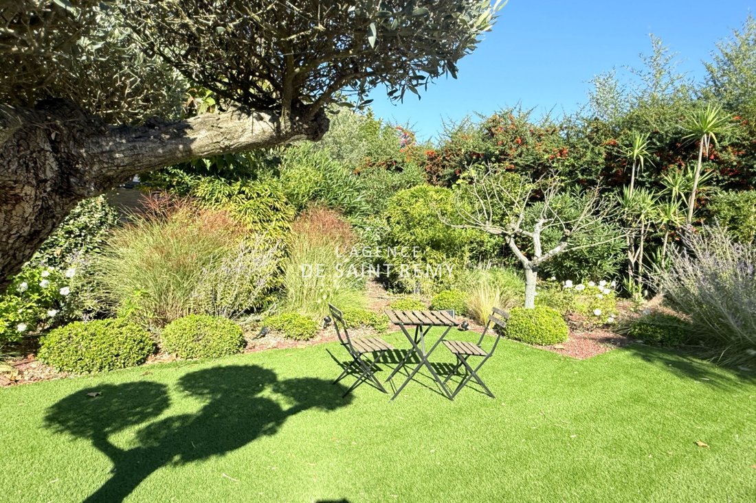 Villa in Châteaurenard, Provence-Alpes-Côte d'Azur, France 3 - 16411291