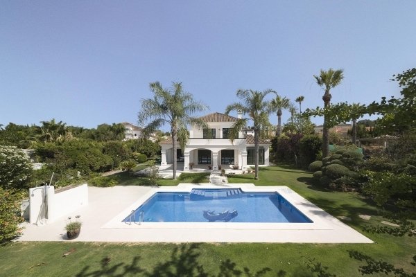 Villa in Sotogrande, San Roque, Andalusia 2 - 16414824