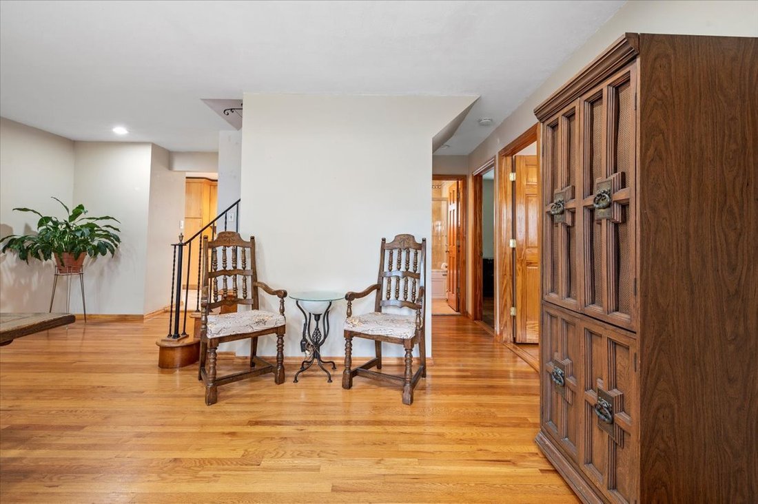 House in Bethpage, New York, United States 3 - 16412640