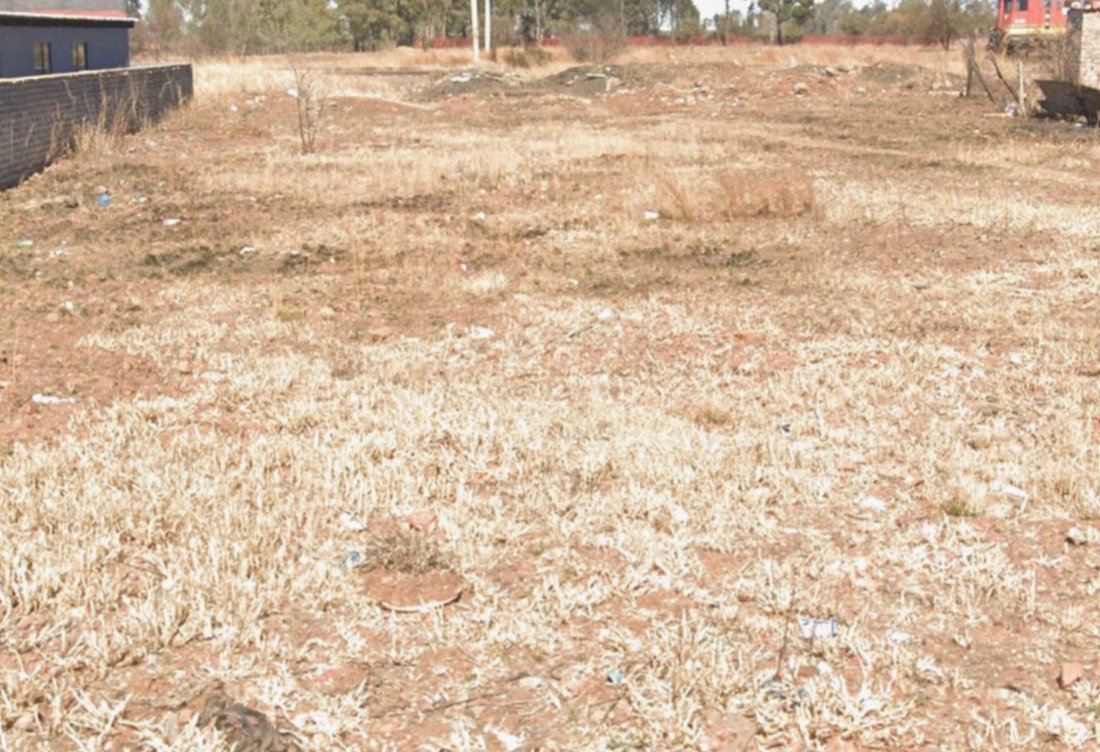 Land in Unitas Park, Gauteng, South Africa 4 - 16410317