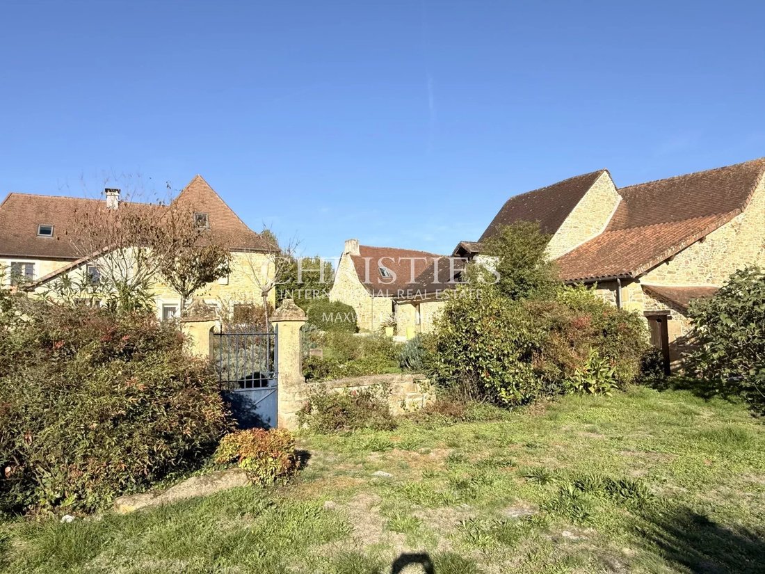 House in Saint-Sulpice-d'Excideuil, Nouvelle-Aquitaine, France 2 - 16408376
