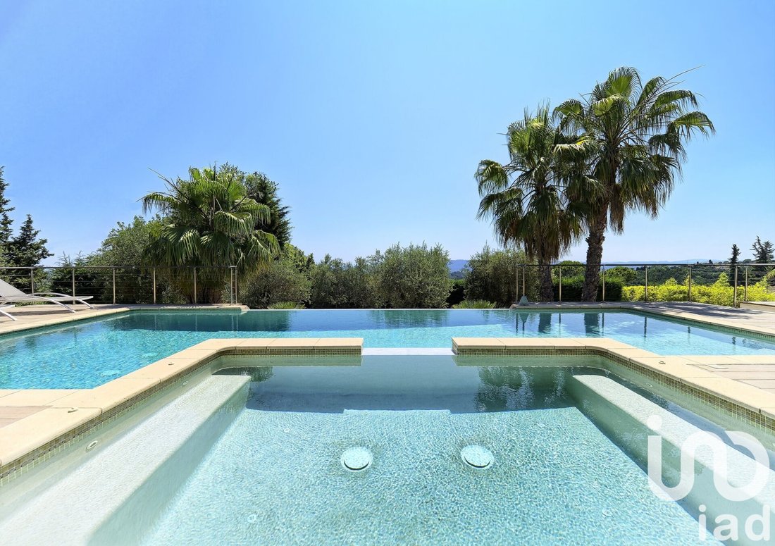 House in Châteauneuf-Grasse, Provence-Alpes-Côte d'Azur, France 5 - 16404086