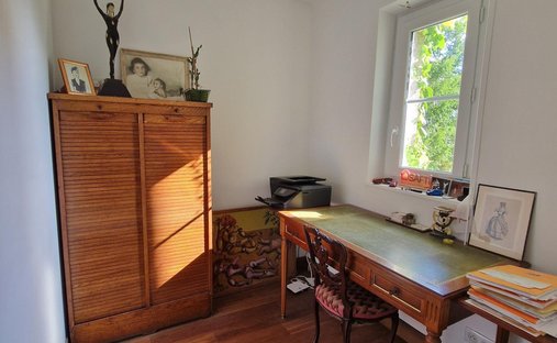 Spacious Property With Separate Guest Lodgings In Wooded Park Of 19 Acres, 15 Km From Blois.