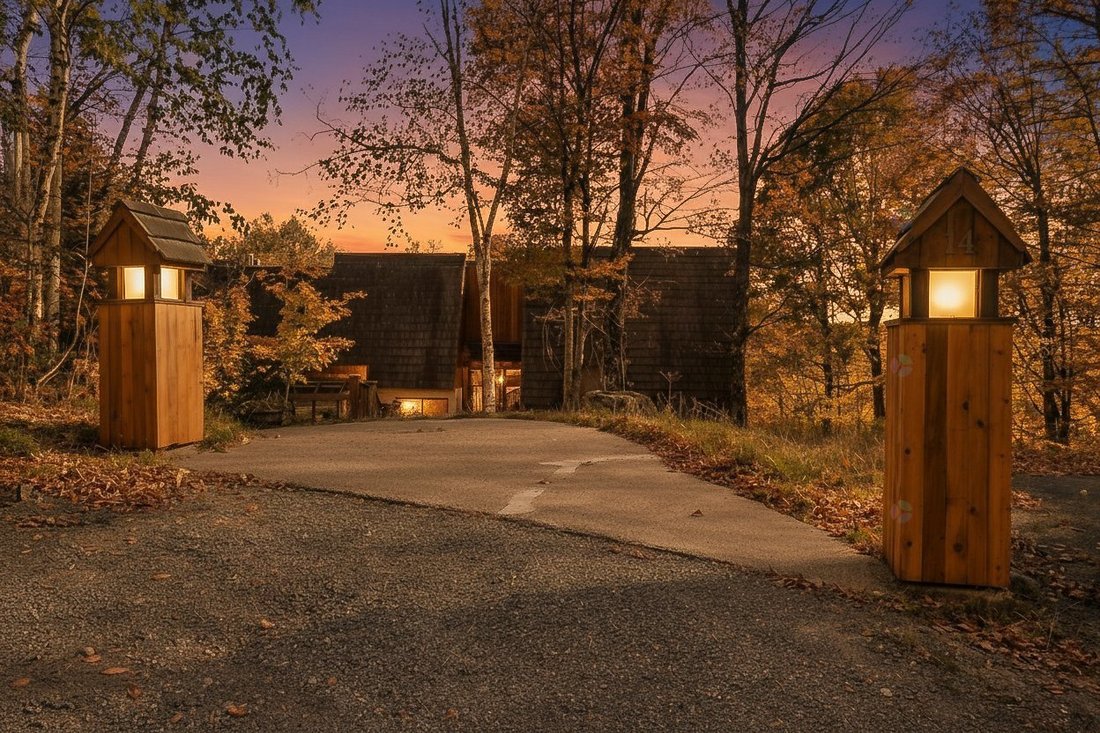 House in Saint-Sauveur, Quebec, Canada 5 - 16417799