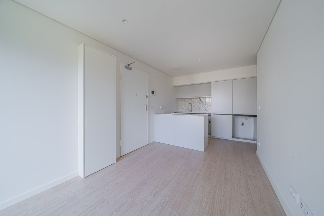 Apartment in Cedofeita, Santo Ildefonso, Se, Miragaia, Sao Nicolau e Vitoria, Porto District, Portugal 1 - 16417255