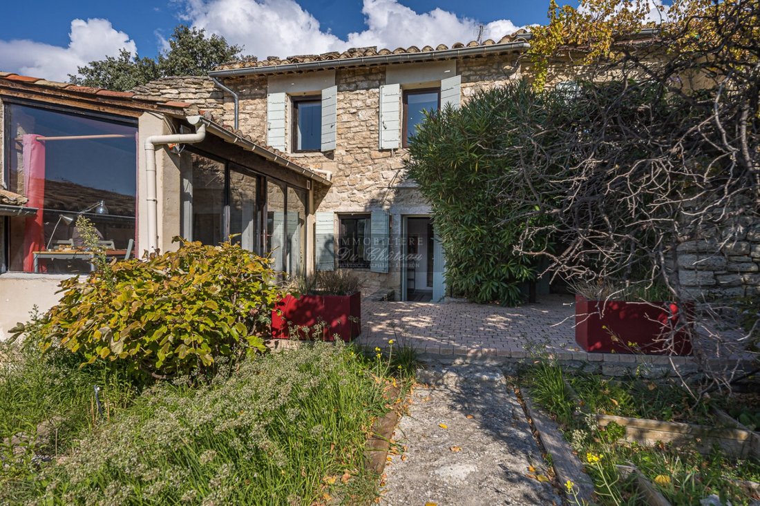 House in Gordes, Provence-Alpes-Côte d'Azur, France 2 - 16432720