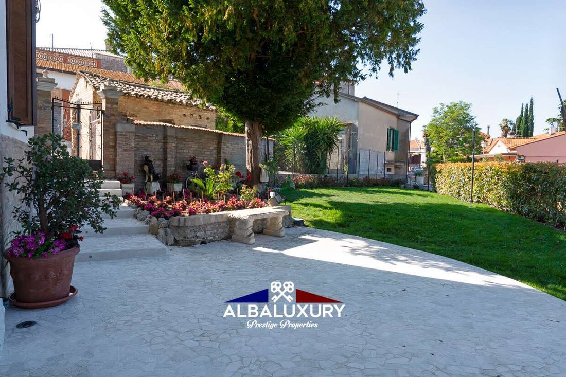 Villa in Nereto, Abruzzo, Italy 3 - 15464027