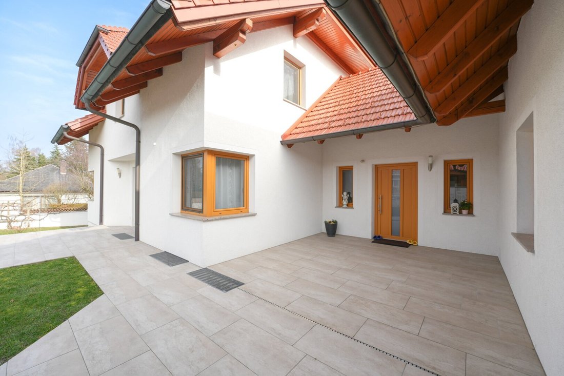 House in Wels, Upper Austria, Austria 1 - 16438097