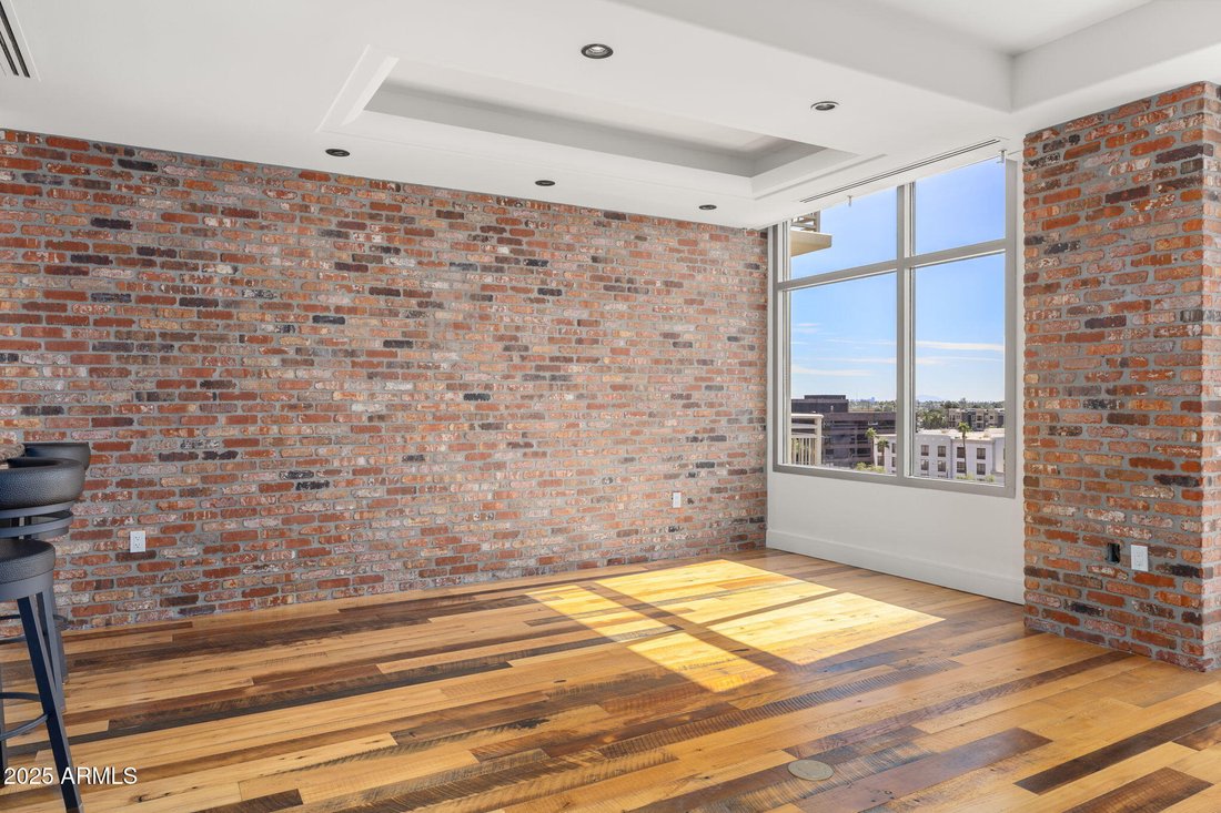 Curated visual reference: Visual Reference: 2 Bedrooms Apartment In Phoenix Arizona United States For Sale