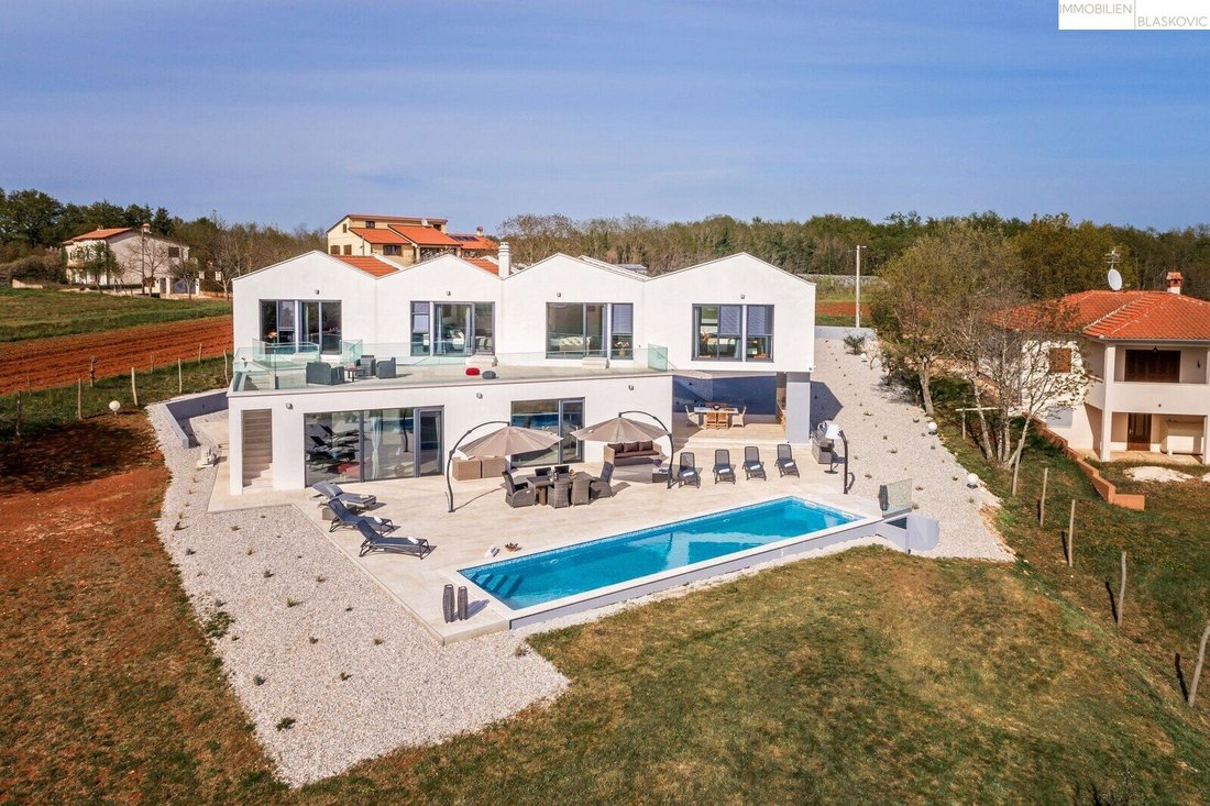 Villa in Musalez, Istria County, Croatia 2 - 16429372