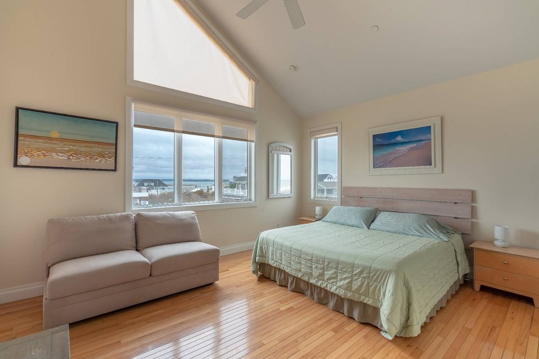 West Hampton Dunes, New York, United States 5 - 16457181