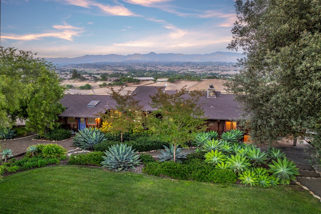 House in Los Olivos, California, United States 5 - 16416580