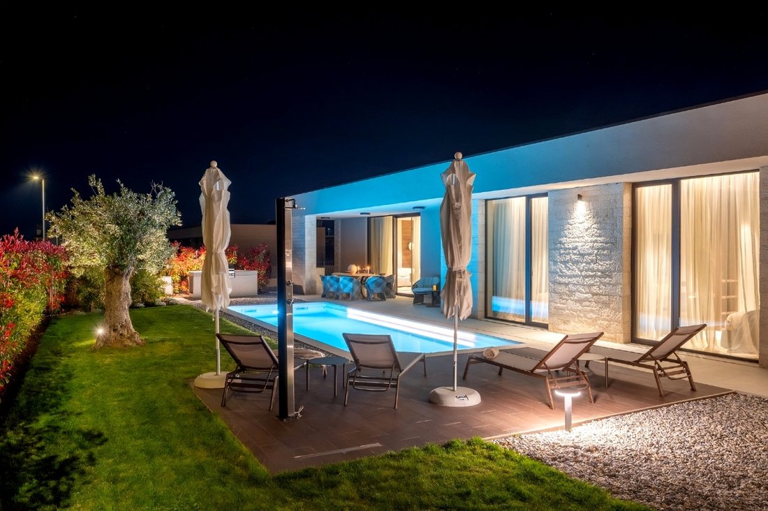 Villa in Porec, Istria County, Croatia 3 - 16458822