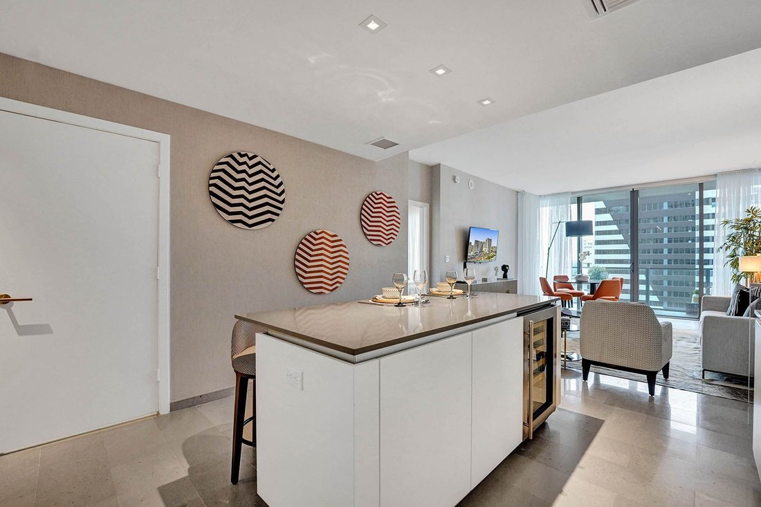 Condo in Miami, Florida, United States 3 - 16420529