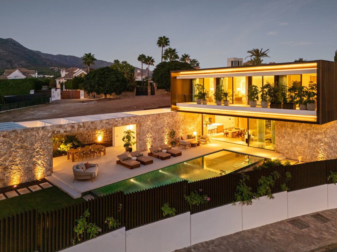 Villa in Marbella, Andalusia, Spain 1 - 16418949