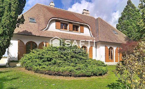 House in Bourg et Hameaux Rive Droite, Villeneuve-sur-Yonne, France 1