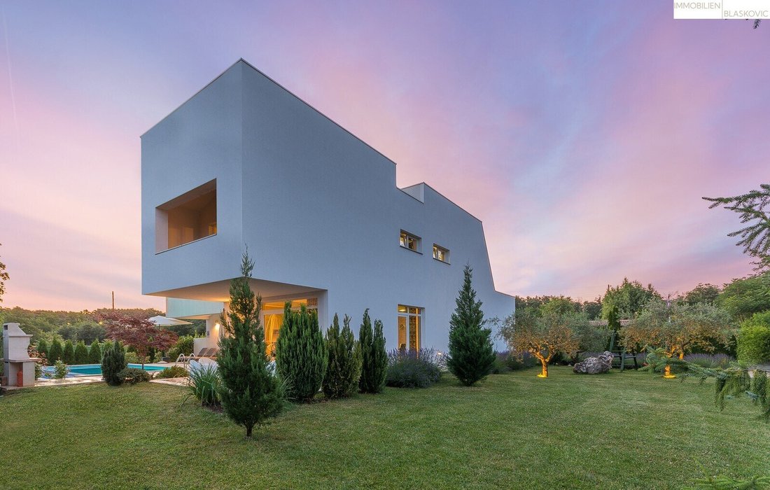 Villa in Rovinj, Istria County, Croatia 2 - 16428261