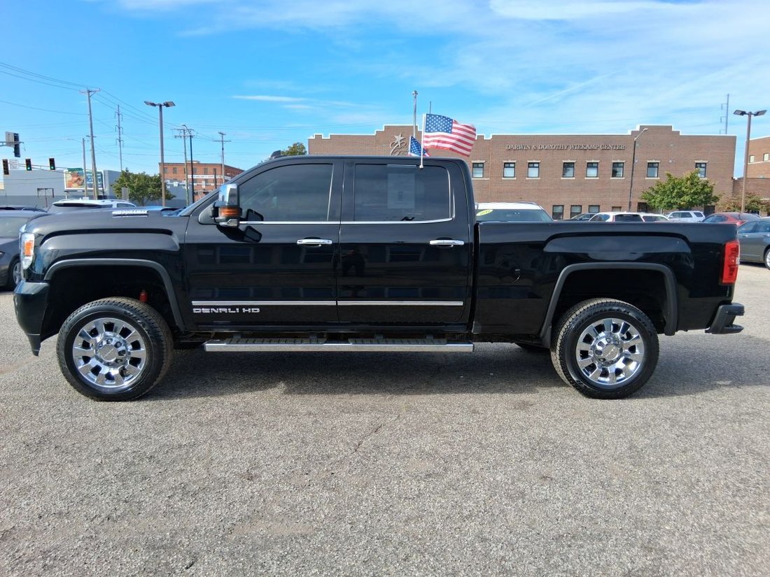 Pickup in South Bend, Indiana, United States 5 - 12748279