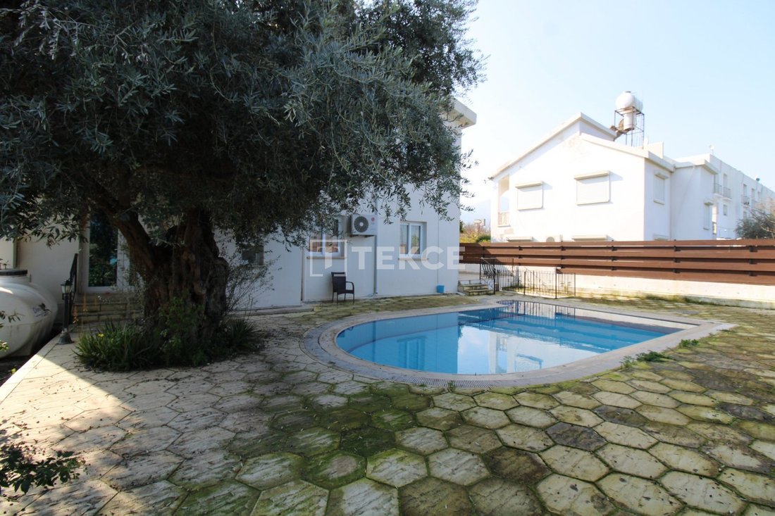Villa in Girne, Cyprus 3 - 16417693