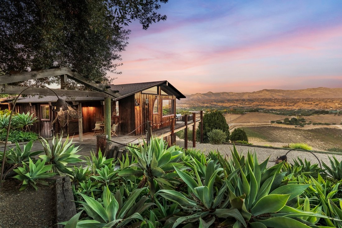 House in Los Olivos, California, United States 1 - 16416580