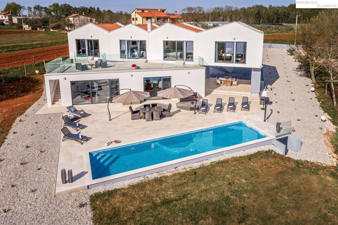 Villa in Musalez, Istria County, Croatia 1 - 16429372