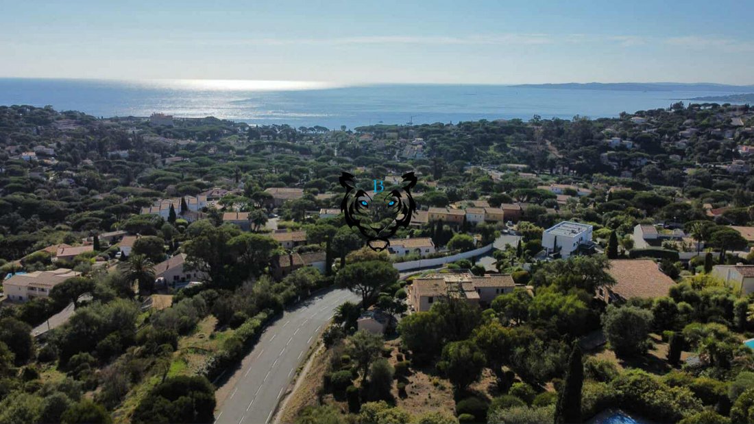 Land in Ecarts, Roquebrune-sur-Argens, France 2 - 16415633