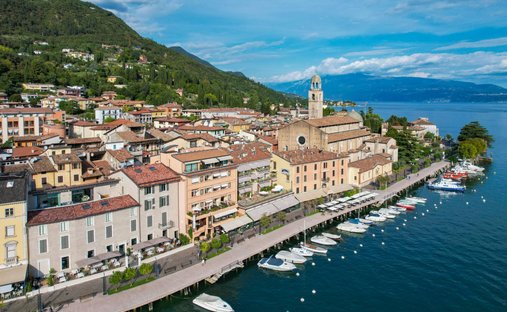 Apartment in Salo, Lombardy, Italy 1