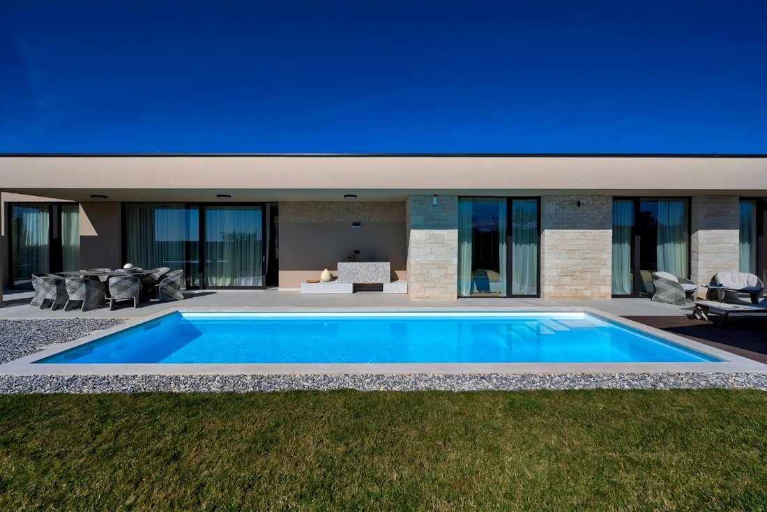 Villa in Porec, Istria County, Croatia 4 - 16458822