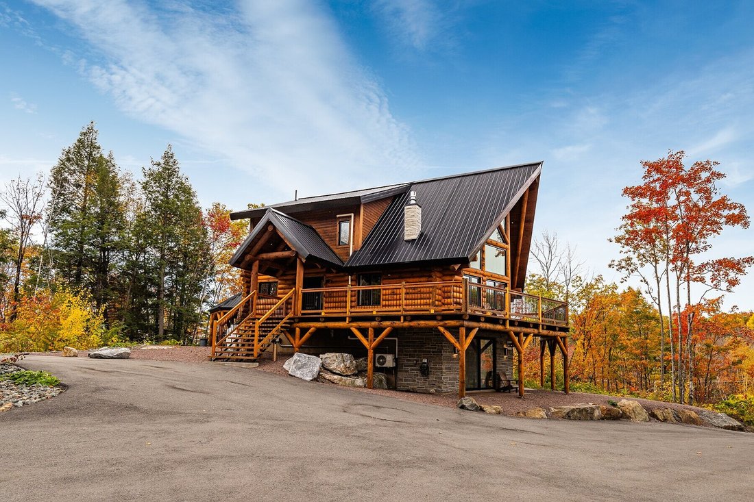House in Calumet, Grenville-sur-la-Rouge, Quebec, Canada 5 - 16417158