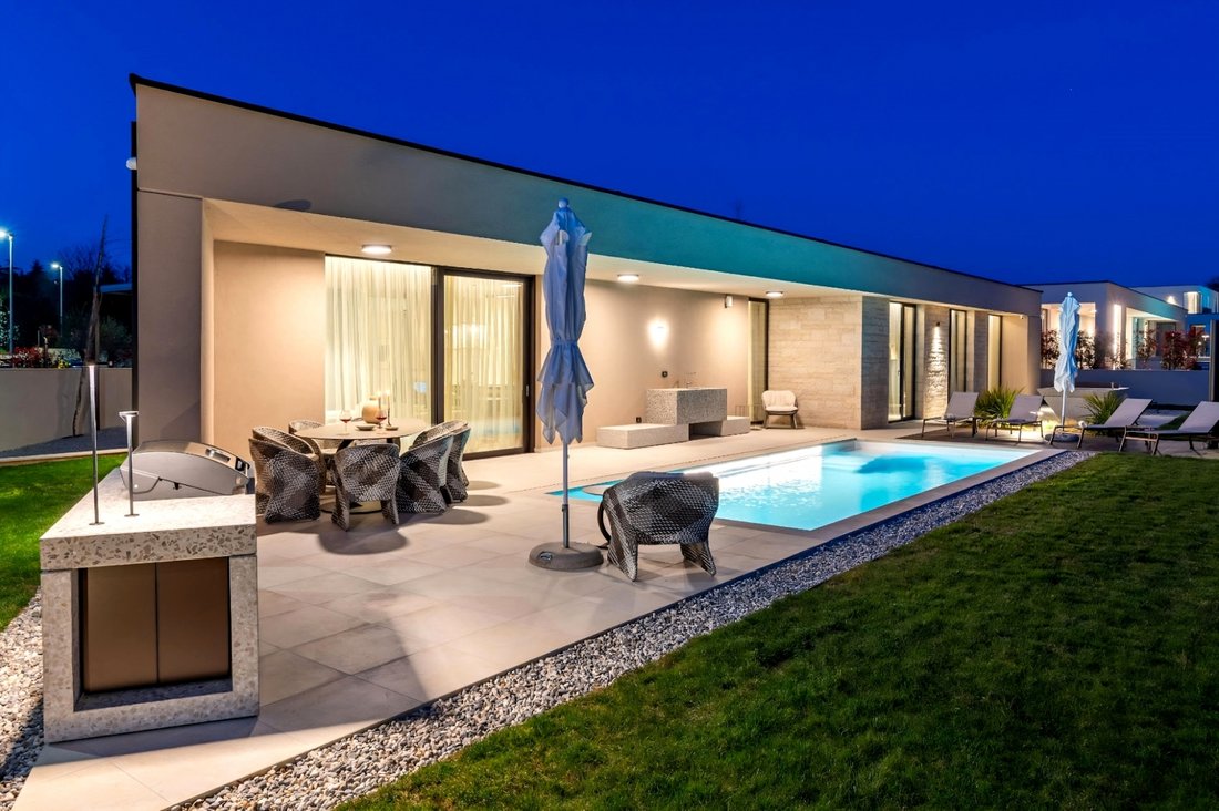 Villa in Porec, Istria County, Croatia 1 - 16458822